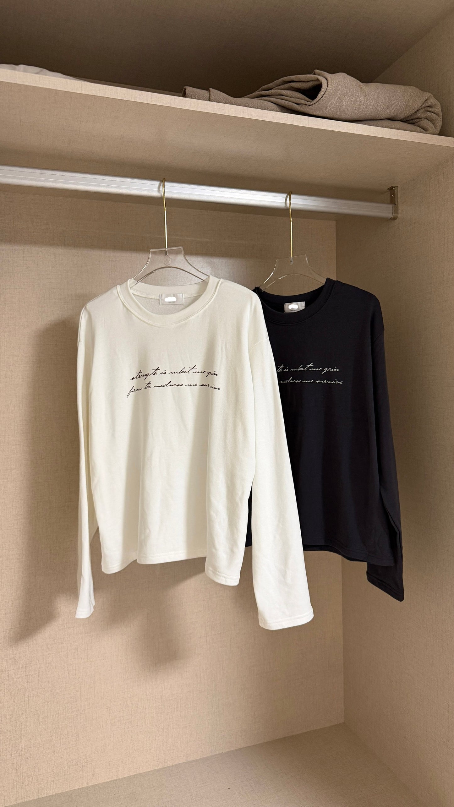 韓國連線⚡️Calligraphy Printed Tee