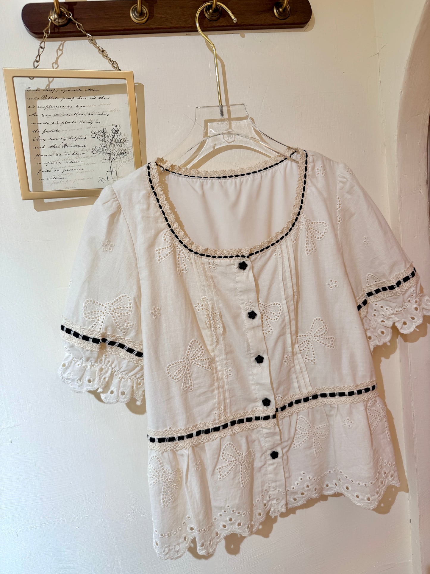 森之呼吸・蝴蝶結刺繡棉麻TOP
