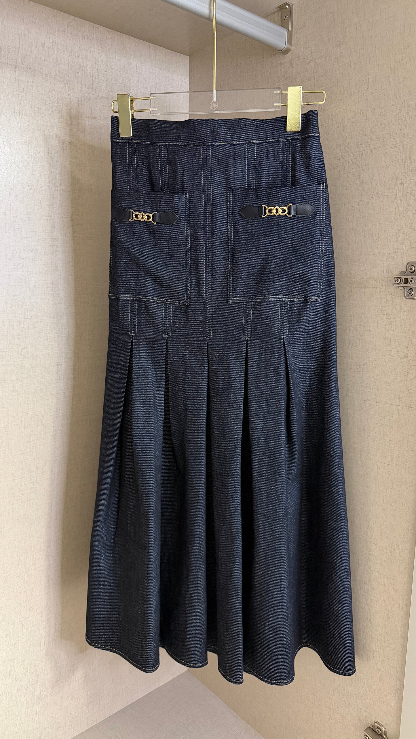 韓國連線⚡️Deluxe Pleating Denim Skirt ￼