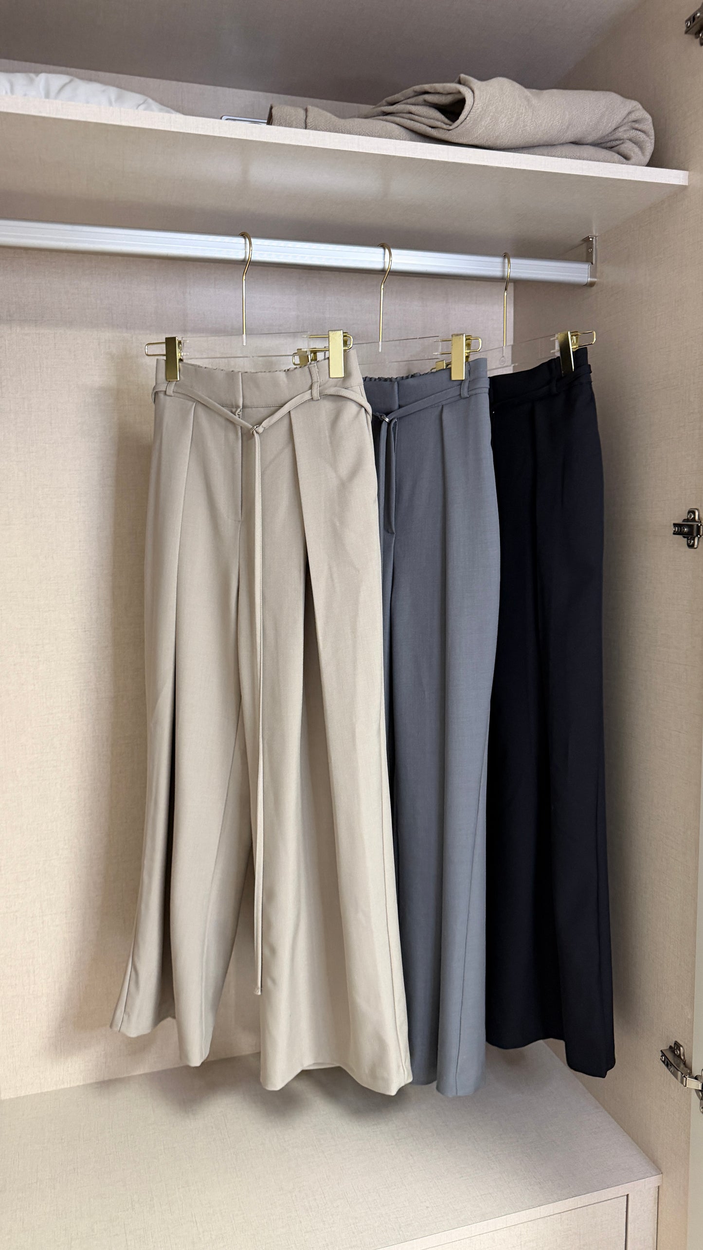 韓國直播⚡️超顯瘦西褲￼