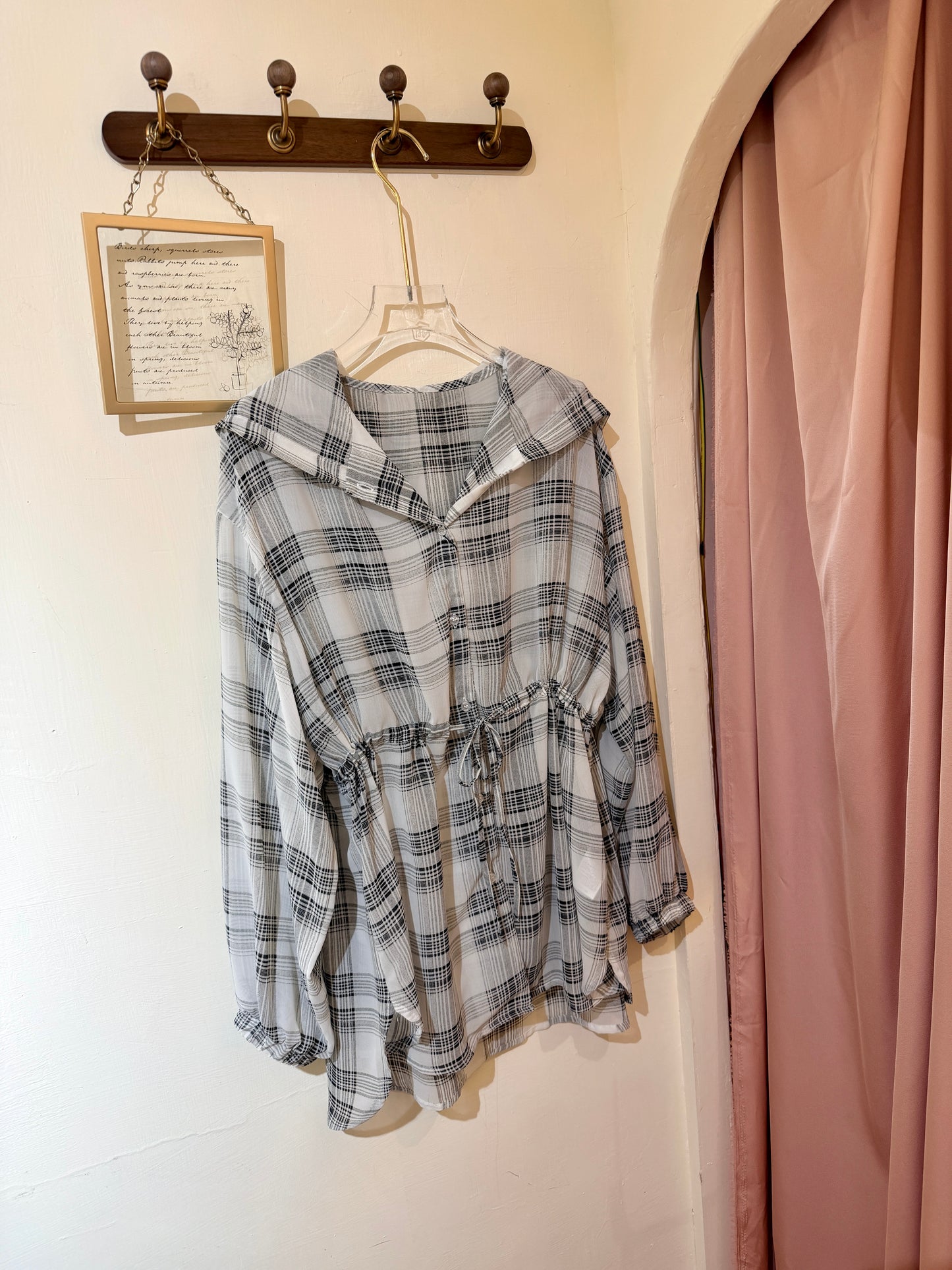 微光漫步透膚格紋繫帶有帽SHIRT TOP