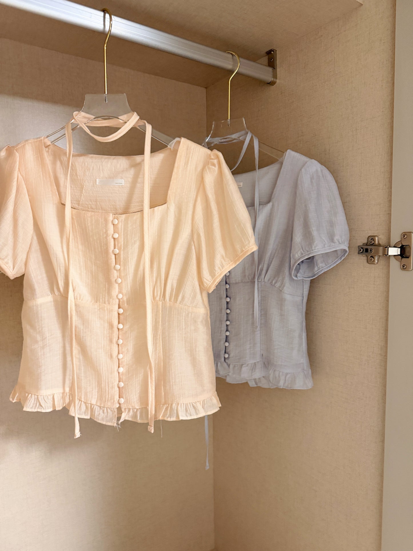 韓國連線🇰🇷 Silky Button Blouse