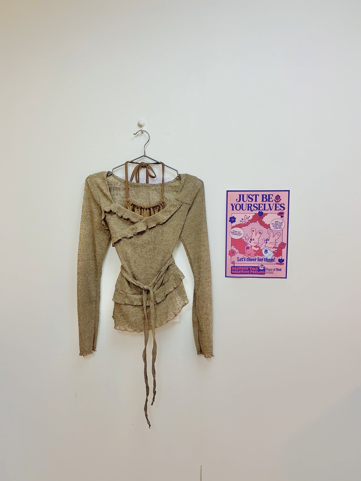 假二件掛頸針織Top